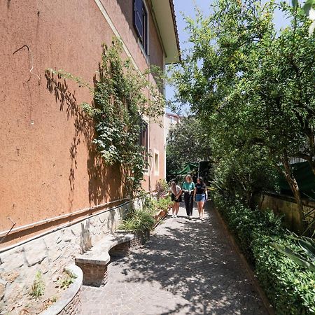 Los Mochileros hostel Nápoles Exterior foto